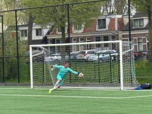 De Straat van Hormuz: Nul doorgelaten. 45+ 4