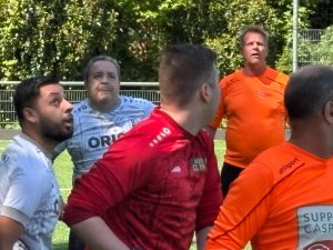Roze bril op het voetbalveld 6