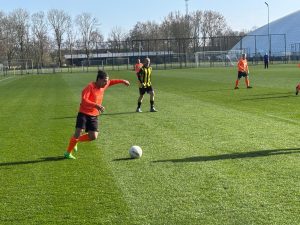 Veteranen slijten, lokaal wint en Oostzaan wordt Oranje 18
