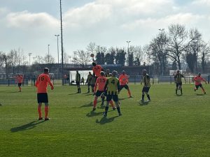 Veteranen slijten, lokaal wint en Oostzaan wordt Oranje 22
