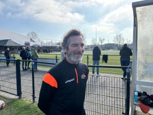 Veteranen slijten, lokaal wint en Oostzaan wordt Oranje 32