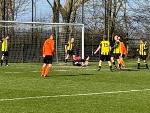 Veteranen slijten, lokaal wint en Oostzaan wordt Oranje 3