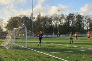 Voetbal mte een grote V en politiek met een kleine p 11