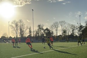 Voetbal mte een grote V en politiek met een kleine p 15