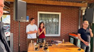Zonnig Oranjefeest en Aftrap in duurzame bruine kroeg 9