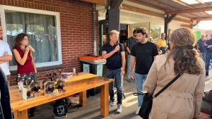 Zonnig Oranjefeest en Aftrap in duurzame bruine kroeg 3