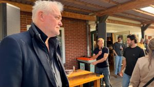 Zonnig Oranjefeest en Aftrap in duurzame bruine kroeg 4